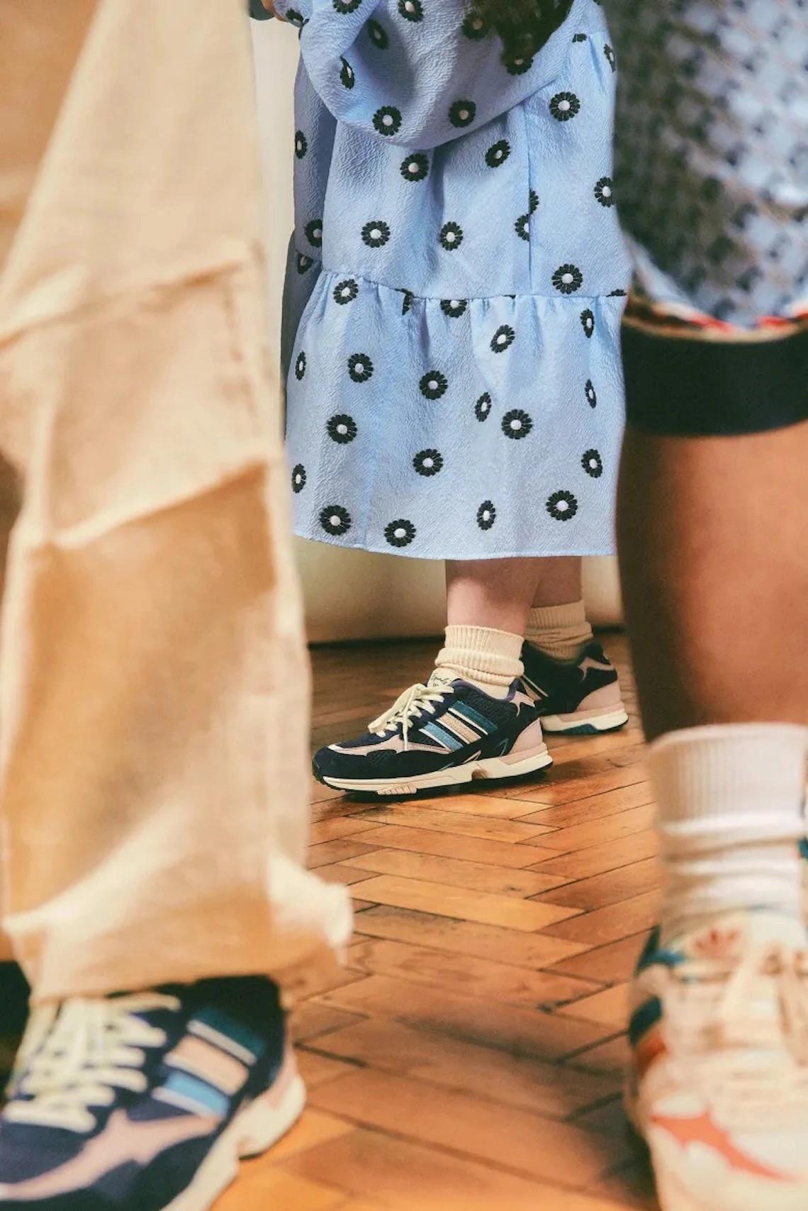 END. Et adidas fait de l'inclusivité avec le duo Torsion Super "Equals". END. Et adidas fait de l'inclusivité avec le duo Torsion Super "Equals".