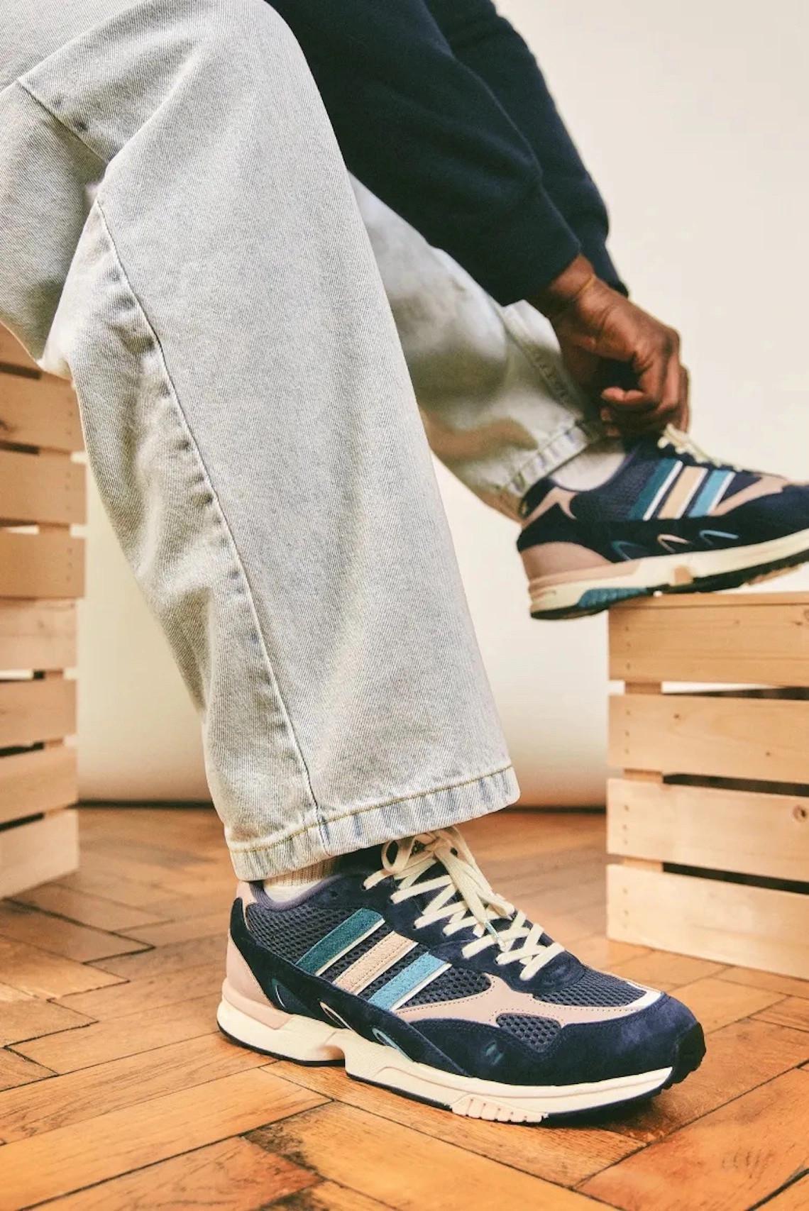 END. Et adidas fait de l'inclusivité avec le duo Torsion Super "Equals". END. Et adidas fait de l'inclusivité avec le duo Torsion Super "Equals".