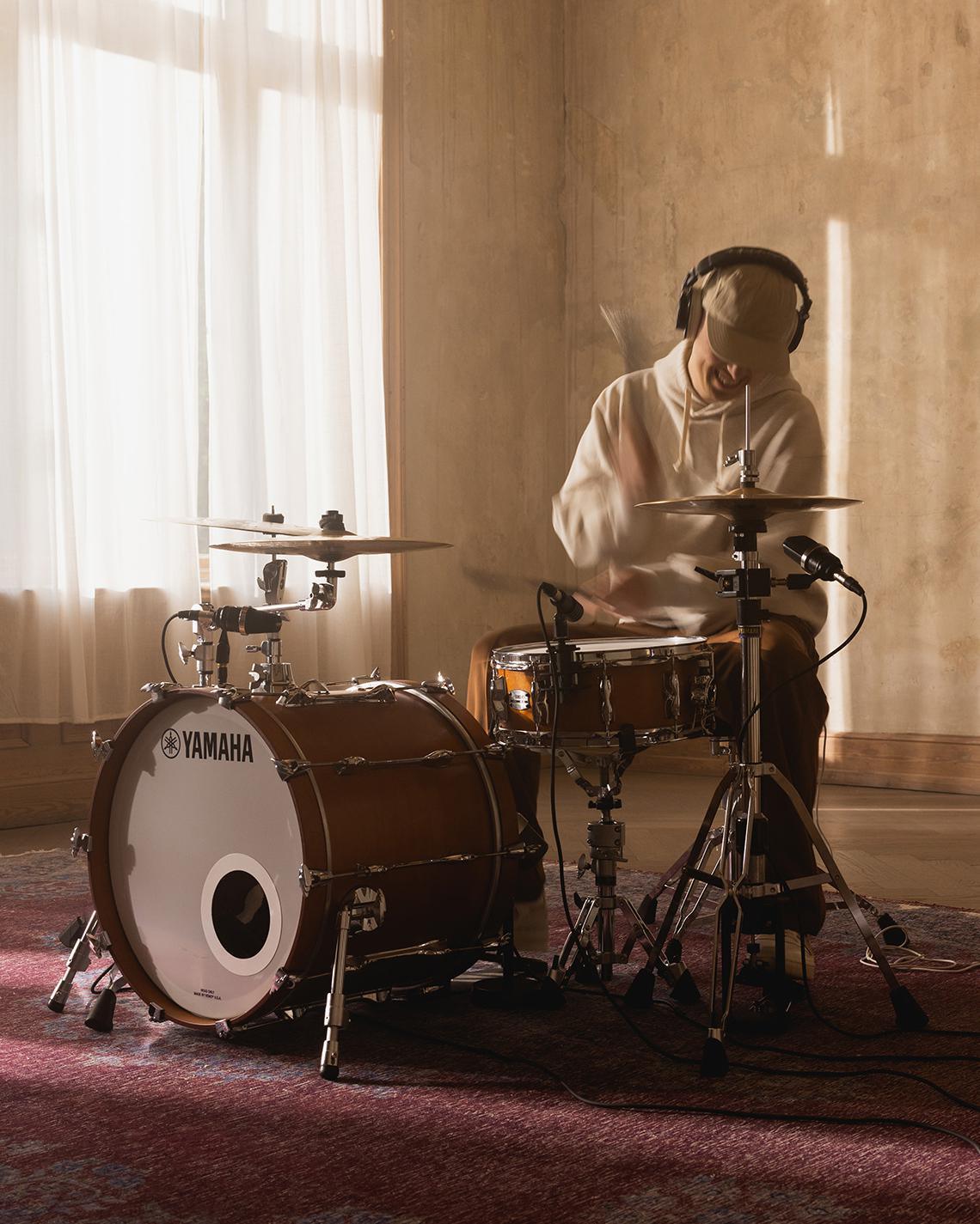 Asphaltgold produit une interprétation "impromptue" de la ASICS EX89 Asphaltgold produit une interprétation "impromptue" de la ASICS EX89