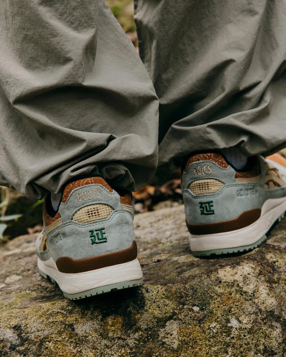 COSTS x ASICS représente une liane de litchi sur la Gel-Lyte III d'ASICS