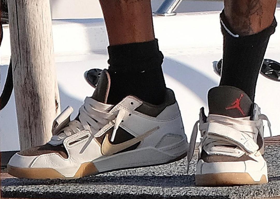 Travis Scott porte les prochaines Jordan "Cut The Check". Travis Scott porte les prochaines Jordan "Cut The Check".