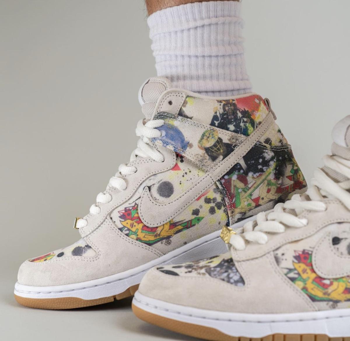 Supreme x Nike SB Dunk High "Rammellzee" sortie le 31 août Supreme x Nike SB Dunk High "Rammellzee" sortie le 31 août