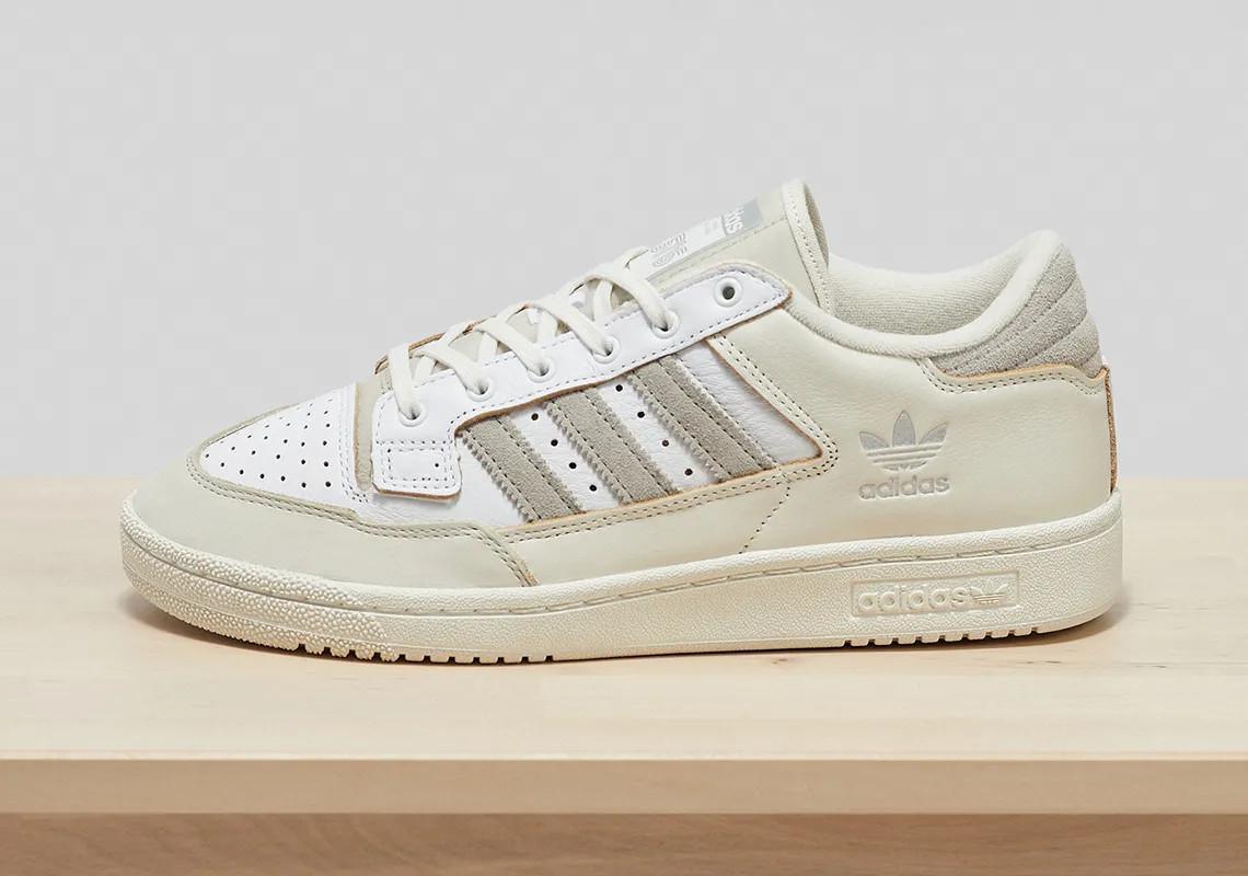 Le SNS x adidas "Rotation Pack" est composé de cinq icônes différentes Le SNS x adidas "Rotation Pack" est composé de cinq icônes différentes