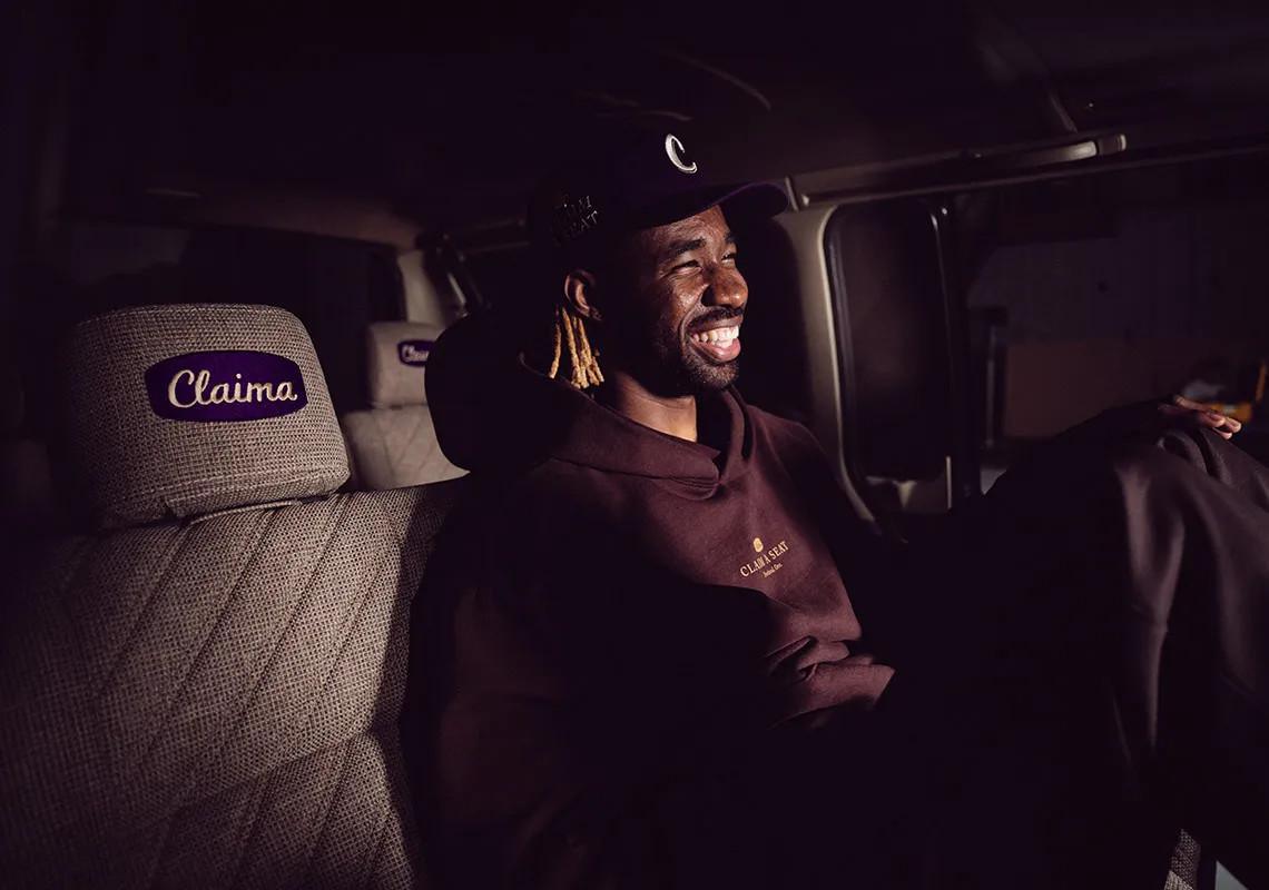 La Claima x Saucony 3D Grid Hurricane "Claim A Seat" est bien plus qu'une simple chaussure. La Claima x Saucony 3D Grid Hurricane "Claim A Seat" est bien plus qu'une simple chaussure.