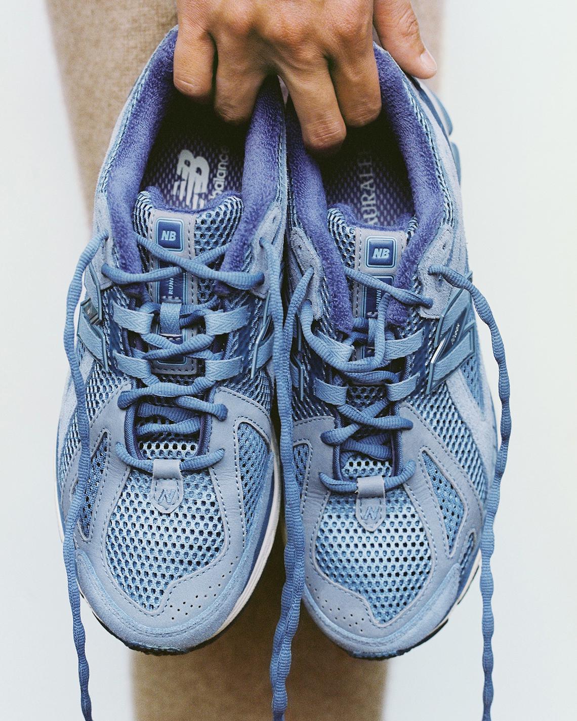 La collection AURALEE x New Balance 1906R sortira le 11 octobre. La collection AURALEE x New Balance 1906R sortira le 11 octobre.