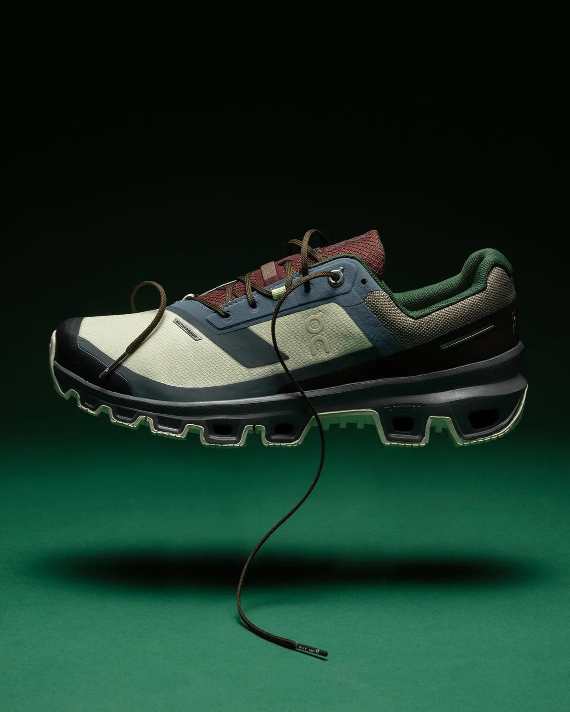 L'imperméable Packer x On Cloudventure s'inspire des paysages naturels L'imperméable Packer x On Cloudventure s'inspire des paysages naturels