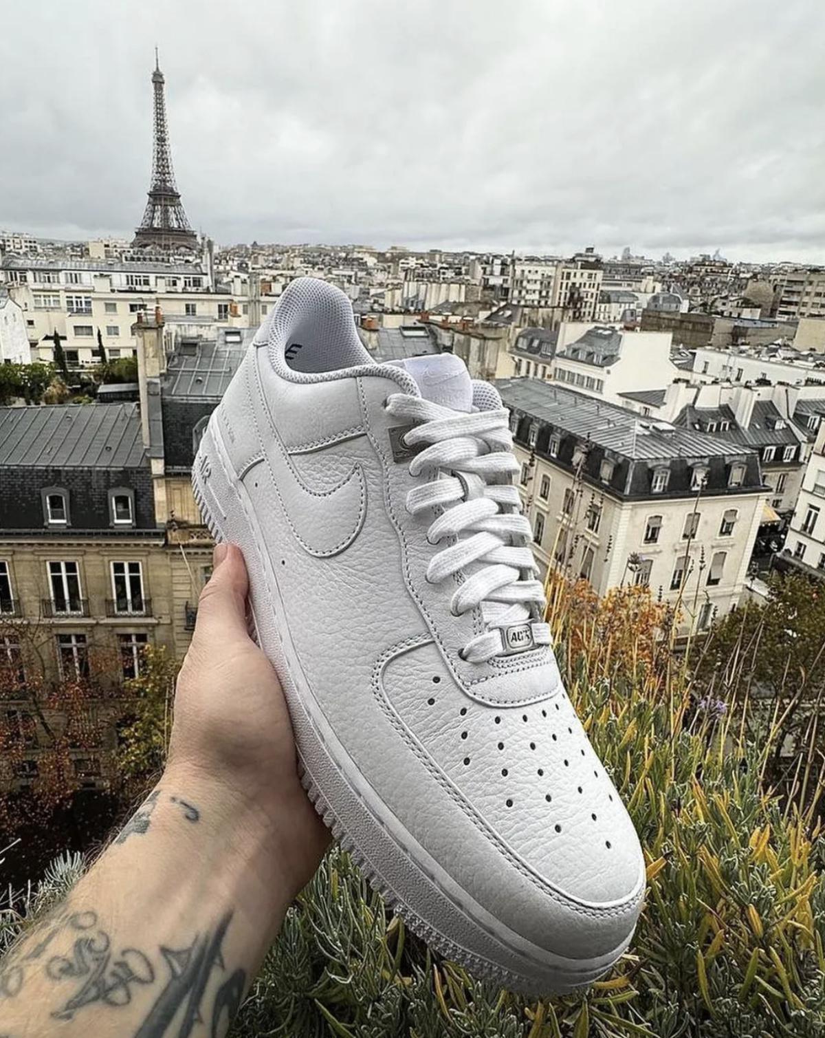 Moins, c'est plus avec l'ALYX Studio x Nike Air Force 1 Low de Matthew M. Williams Moins, c'est plus avec l'ALYX Studio x Nike Air Force 1 Low de Matthew M. Williams