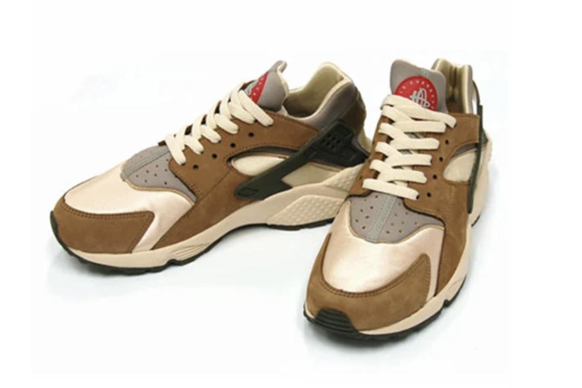 L'HISTOIRE COMPLÈTE DES COLLABORATIONS STUSSY X NIKE L'HISTOIRE COMPLÈTE DES COLLABORATIONS STUSSY X NIKE