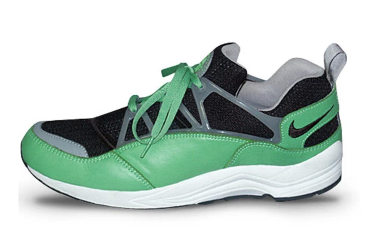 L'HISTOIRE COMPLÈTE DES COLLABORATIONS STUSSY X NIKE L'HISTOIRE COMPLÈTE DES COLLABORATIONS STUSSY X NIKE