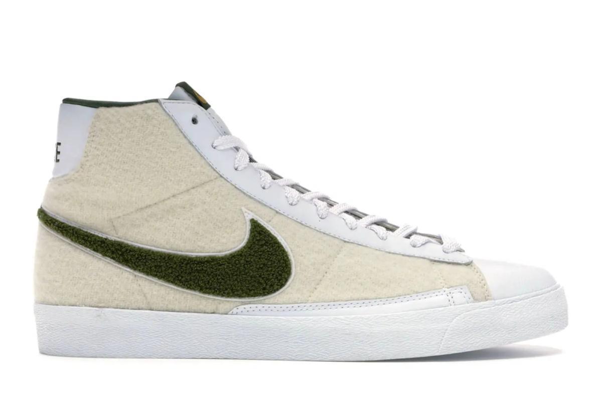 L'HISTOIRE COMPLÈTE DES COLLABORATIONS STUSSY X NIKE L'HISTOIRE COMPLÈTE DES COLLABORATIONS STUSSY X NIKE