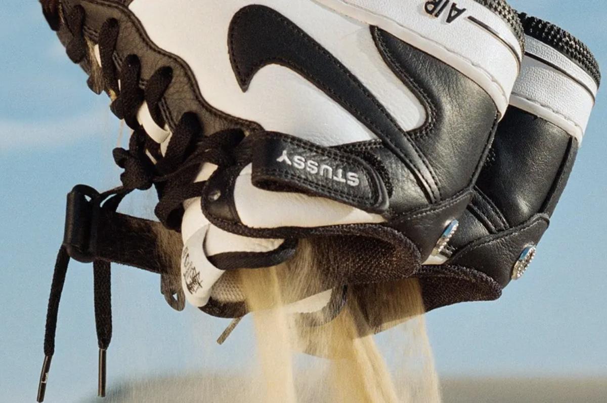 L'HISTOIRE COMPLÈTE DES COLLABORATIONS STUSSY X NIKE L'HISTOIRE COMPLÈTE DES COLLABORATIONS STUSSY X NIKE