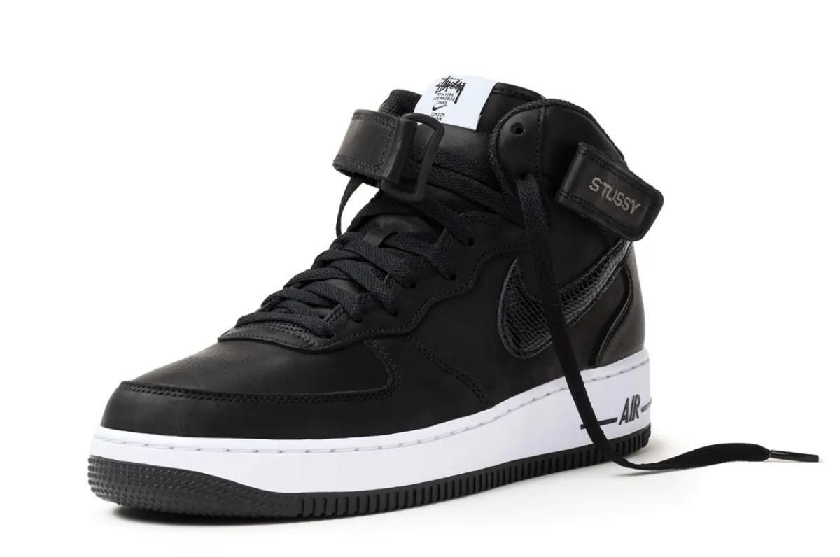 L'HISTOIRE COMPLÈTE DES COLLABORATIONS STUSSY X NIKE L'HISTOIRE COMPLÈTE DES COLLABORATIONS STUSSY X NIKE