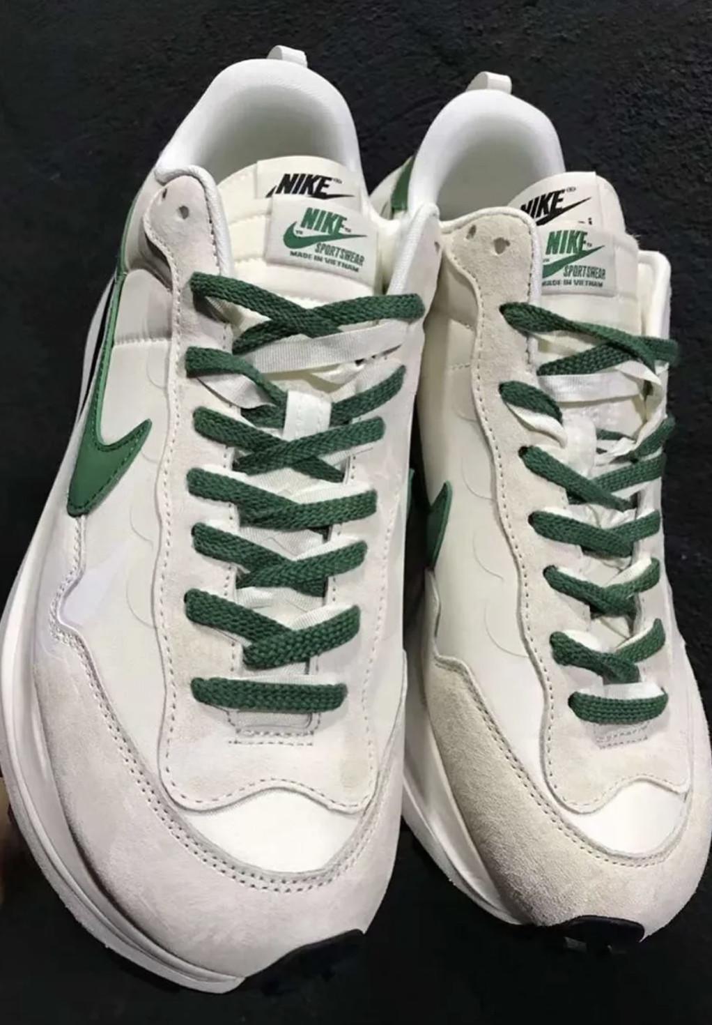 Deux autres coloris inédits Sacai x Nike VaporWaffle font surface Deux autres coloris inédits Sacai x Nike VaporWaffle font surface