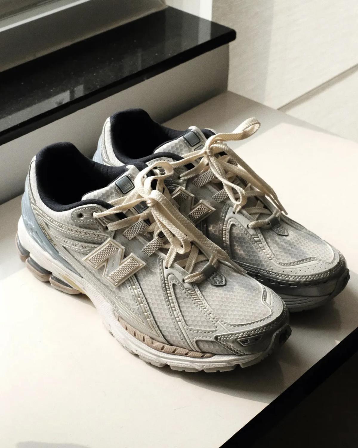 Kith célèbre la New Balance 1906R avec des tons naturels atténués Kith célèbre la New Balance 1906R avec des tons naturels atténués