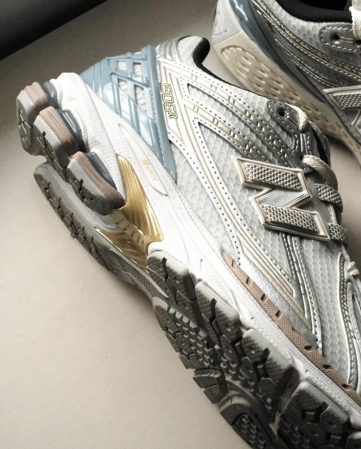 Kith célèbre la New Balance 1906R avec des tons naturels atténués Kith célèbre la New Balance 1906R avec des tons naturels atténués