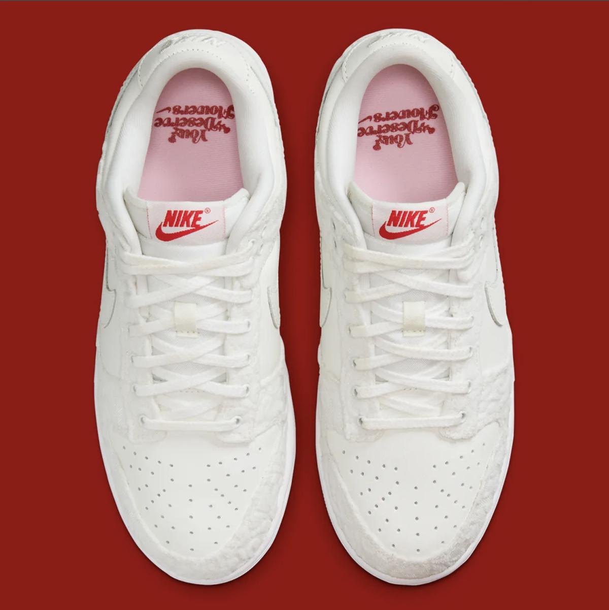 Tu mérites des fleurs - et des Nike Dunks - pour la Saint-Valentin Tu mérites des fleurs - et des Nike Dunks - pour la Saint-Valentin