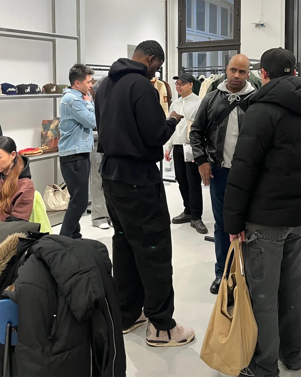 A Ma Maniere x Air Jordan 4 “Phantom”(2024) A Ma Maniere x Air Jordan 4 “Phantom”(2024)