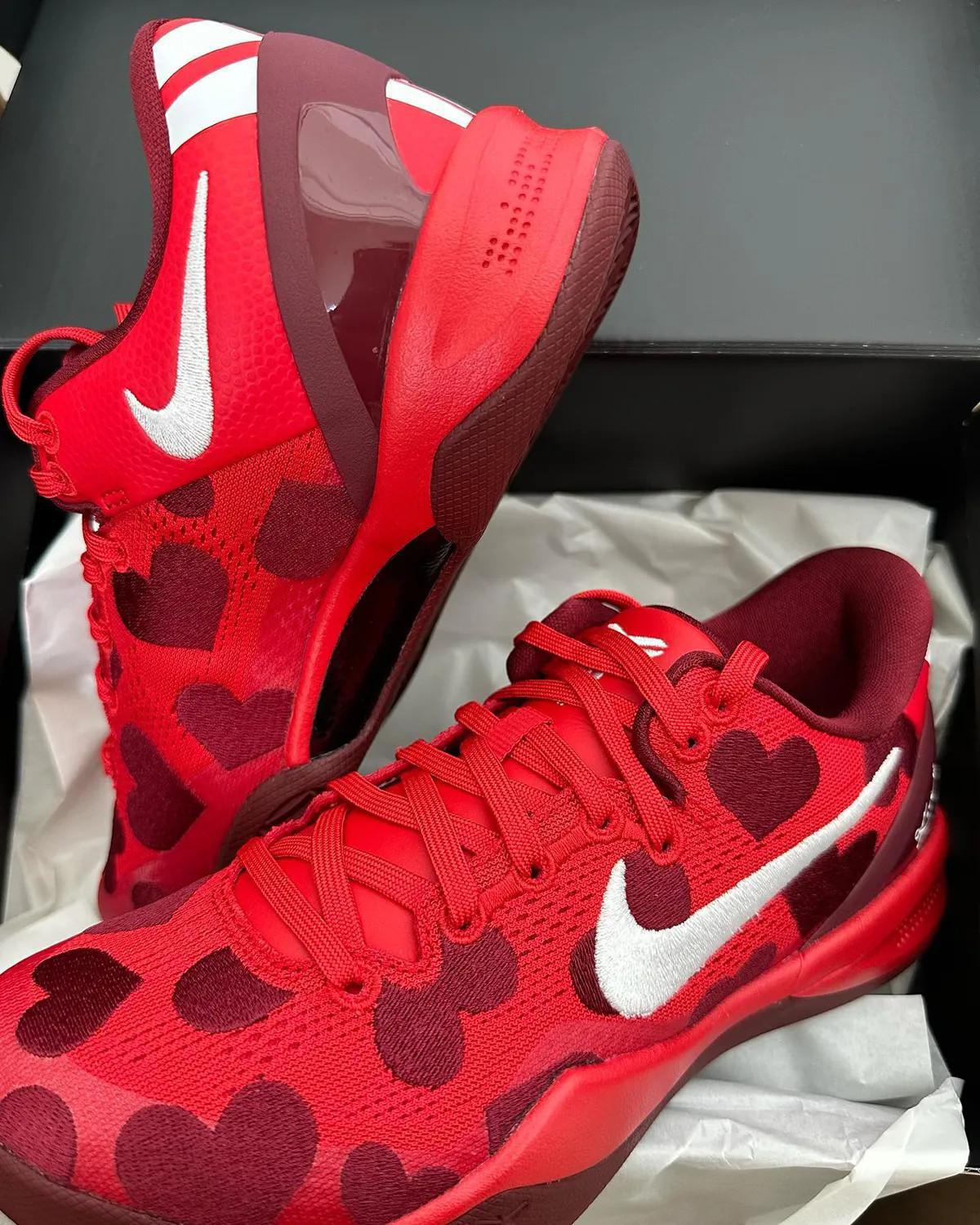 Vanessa Bryant dévoile le PE de la Nike Kobe 8 Protro "Wifey" avant la Saint-Valentin Vanessa Bryant dévoile le PE de la Nike Kobe 8 Protro "Wifey" avant la Saint-Valentin