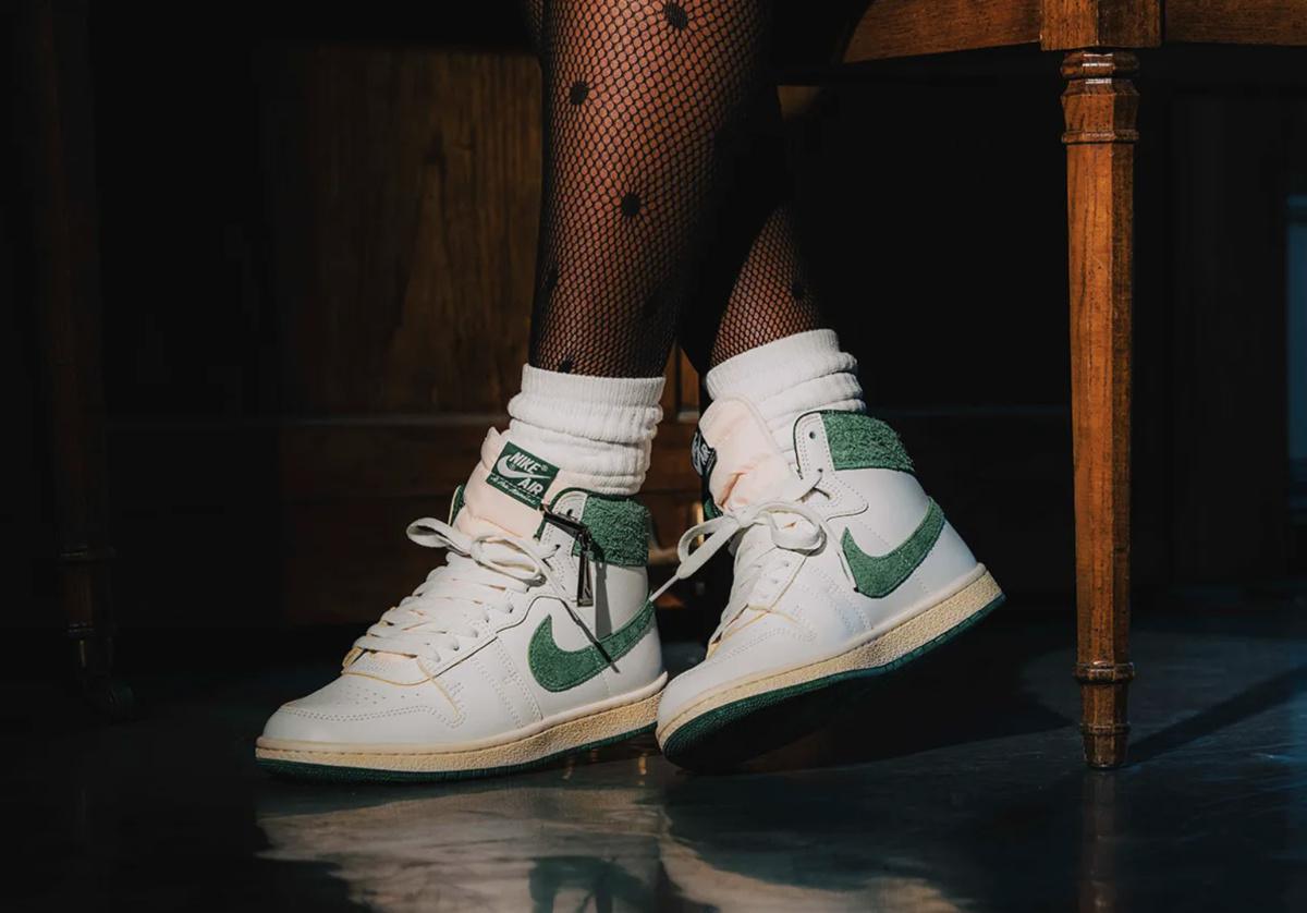 Le tirage au sort Ma Maniére x Jordan Air Ship "Vintage Green" est en cours. Le tirage au sort Ma Maniére x Jordan Air Ship "Vintage Green" est en cours.