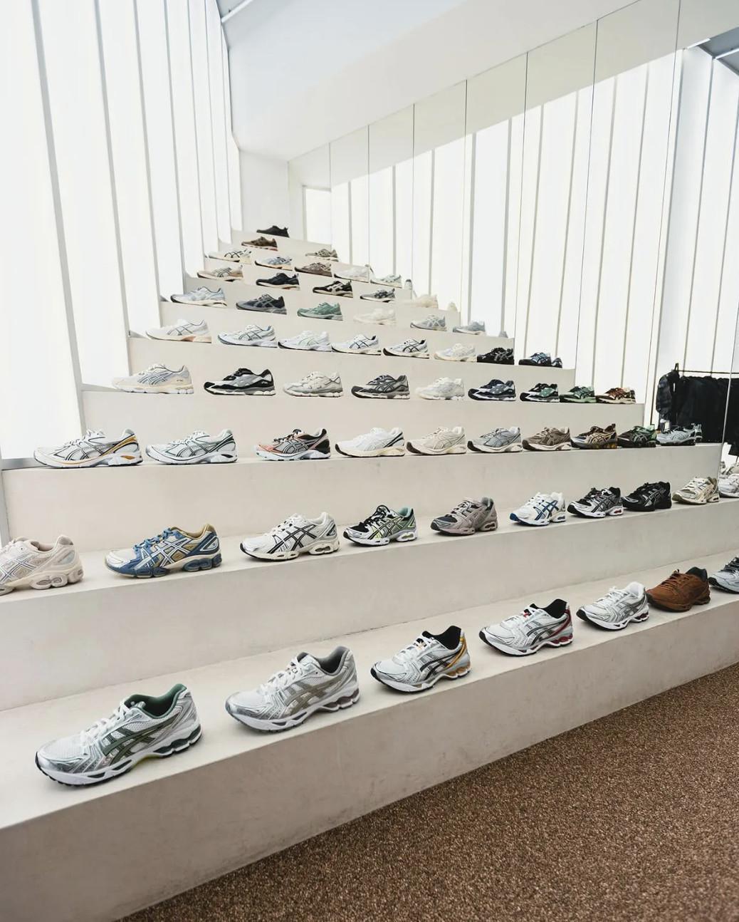 Le paradis des ASICS : Découvrez l'incroyable étalage de Shinzo Paris Le paradis des ASICS : Découvrez l'incroyable étalage de Shinzo Paris