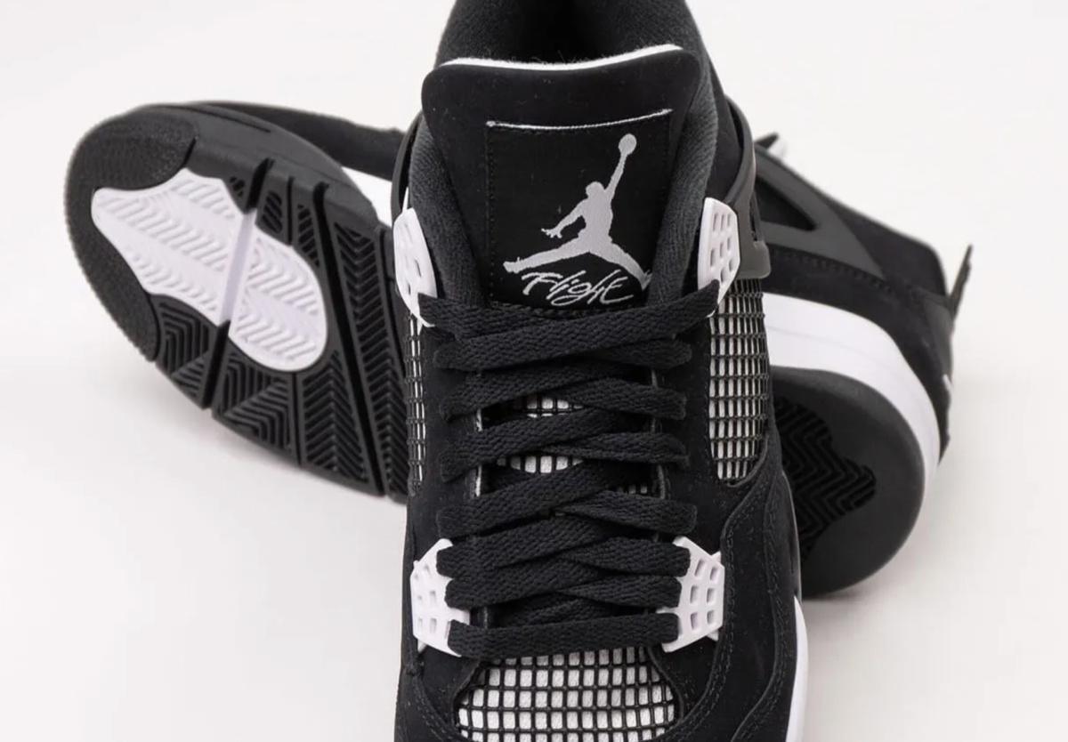 L'Air Jordan 4 "White Thunder" poursuit la série des coloris épiques L'Air Jordan 4 "White Thunder" poursuit la série des coloris épiques