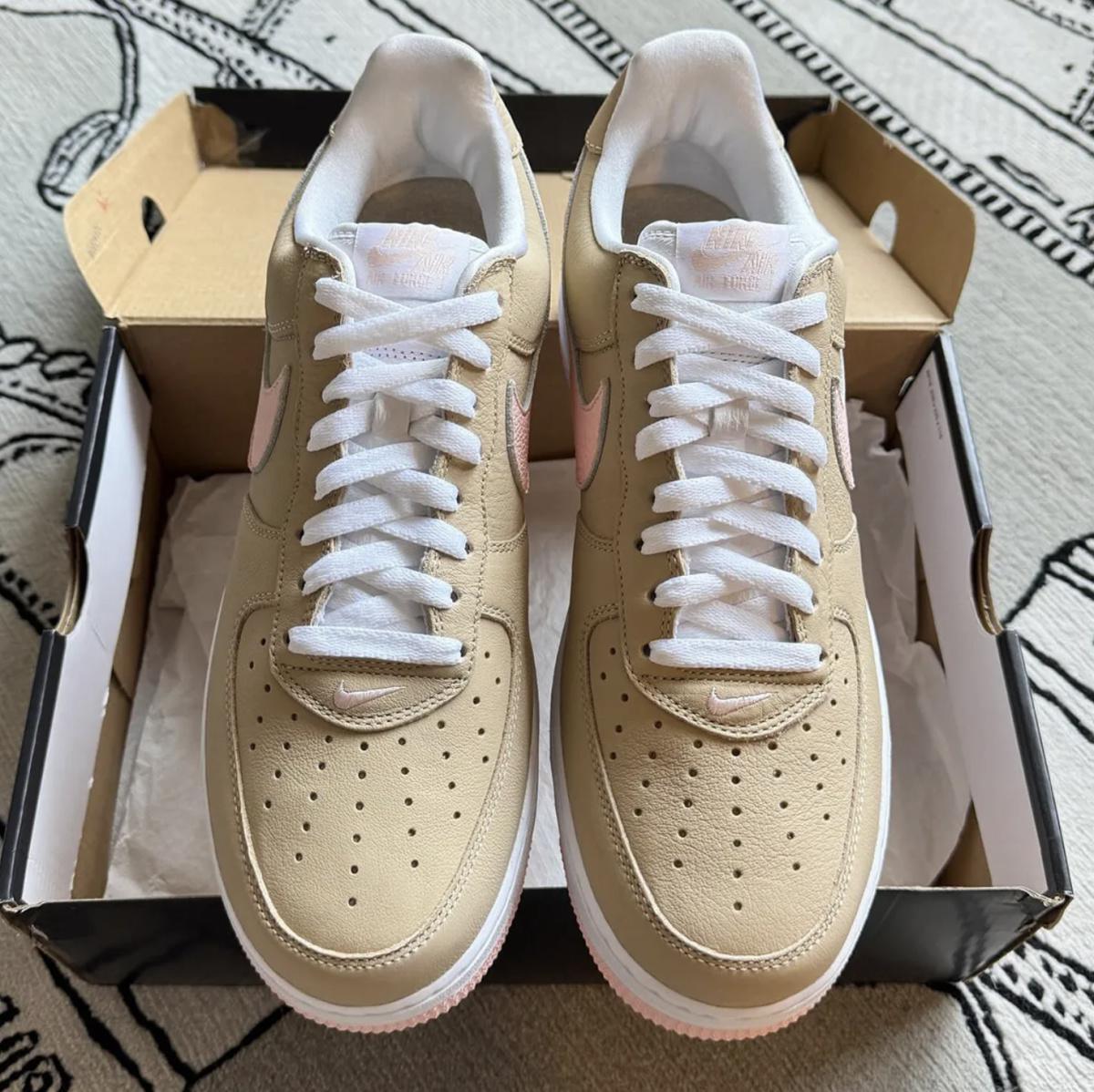 Nouvelles images de la Nike Air Force 1 Low "Linen" (2024) Nouvelles images de la Nike Air Force 1 Low "Linen" (2024)