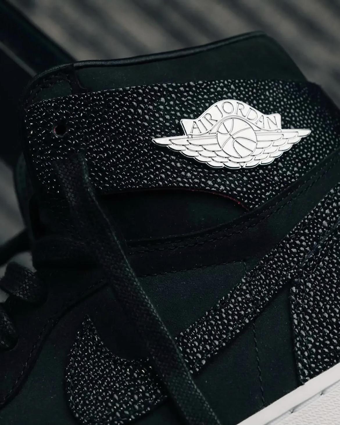 Jordan Brand a offert à Devin Haney un Air Jordan 1 PE pour le grand combat Jordan Brand a offert à Devin Haney un Air Jordan 1 PE pour le grand combat