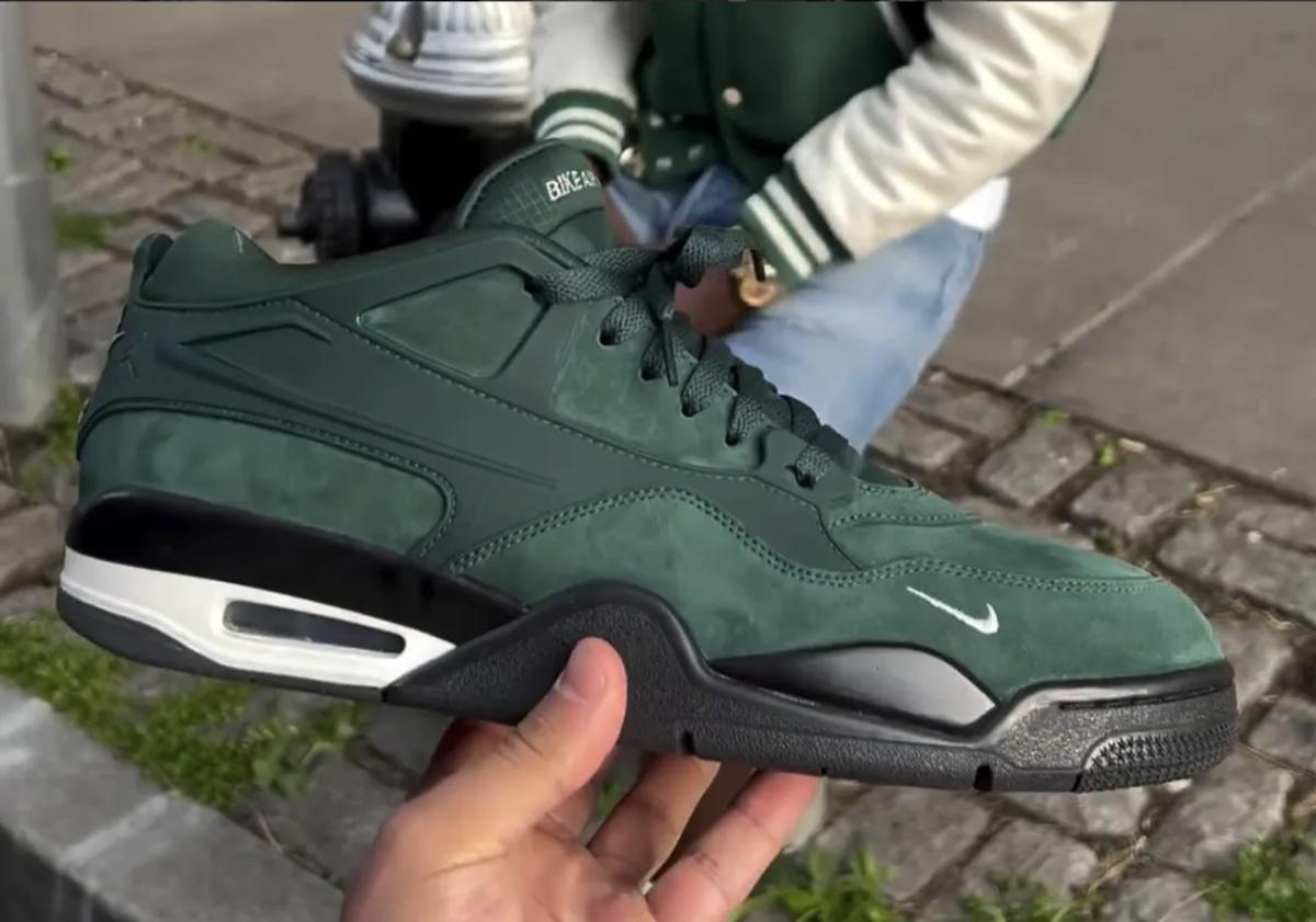 La Jordan 4 RM "Bike Air" de Nigel Sylvester dévoilée en "Pro Green" La Jordan 4 RM "Bike Air" de Nigel Sylvester dévoilée en "Pro Green"