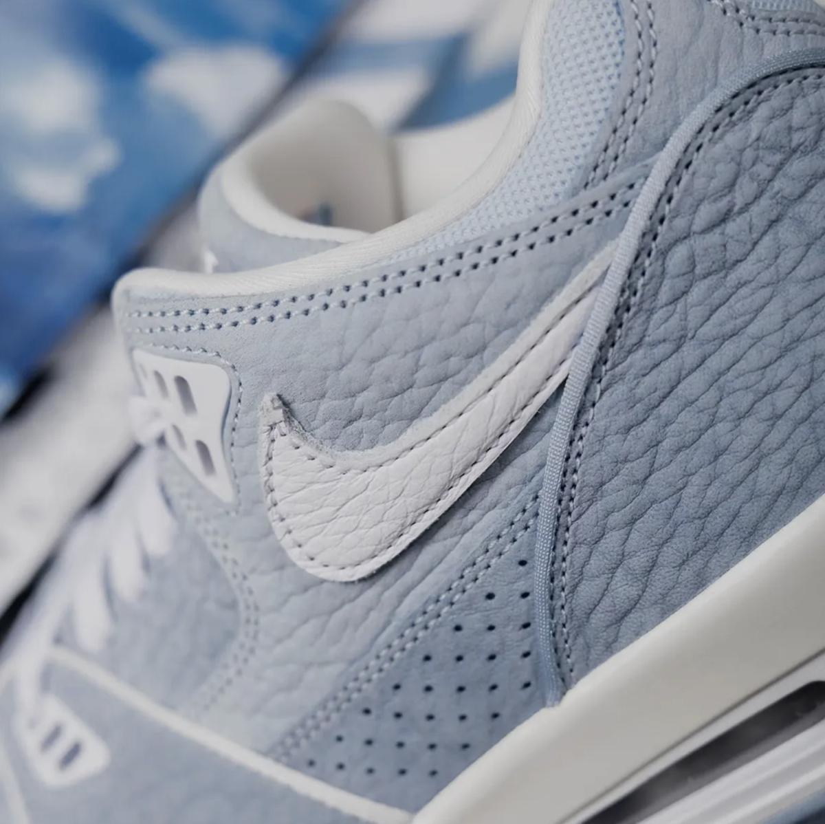 Seulement 472 paires disponibles. Seulement 472 paires disponibles.