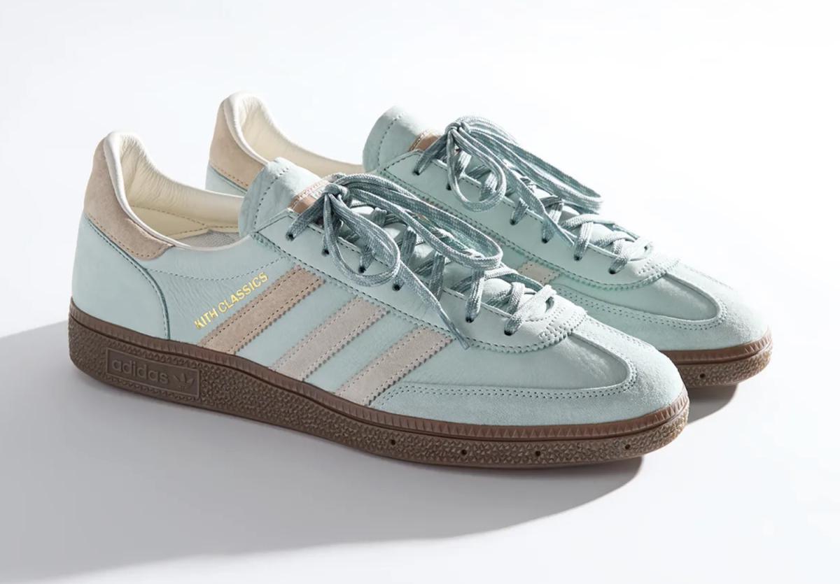 Kith prend des couleurs pour sa collection adidas Originals Classics pour l'été 2024 Kith prend des couleurs pour sa collection adidas Originals Classics pour l'été 2024