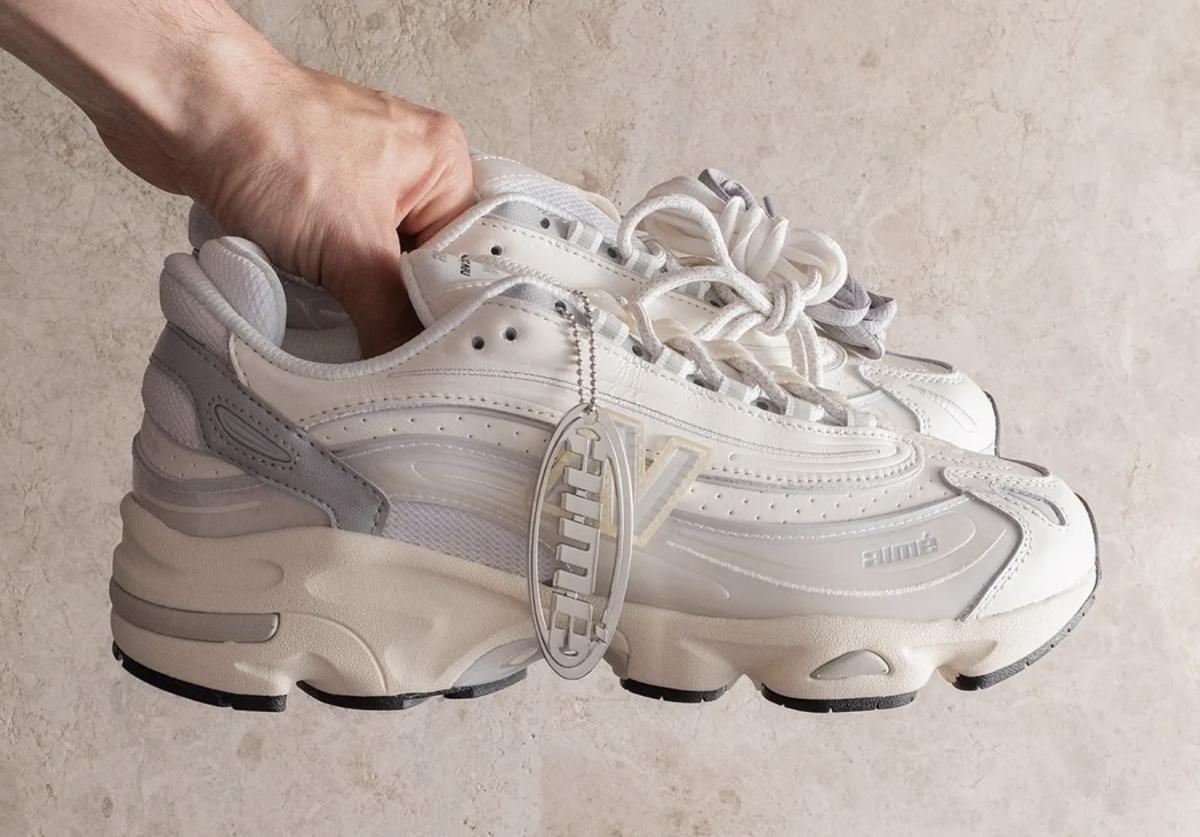 Regard détaillé sur le modèle Aimé Leon Dore x New Balance 1000 Regard détaillé sur le modèle Aimé Leon Dore x New Balance 1000