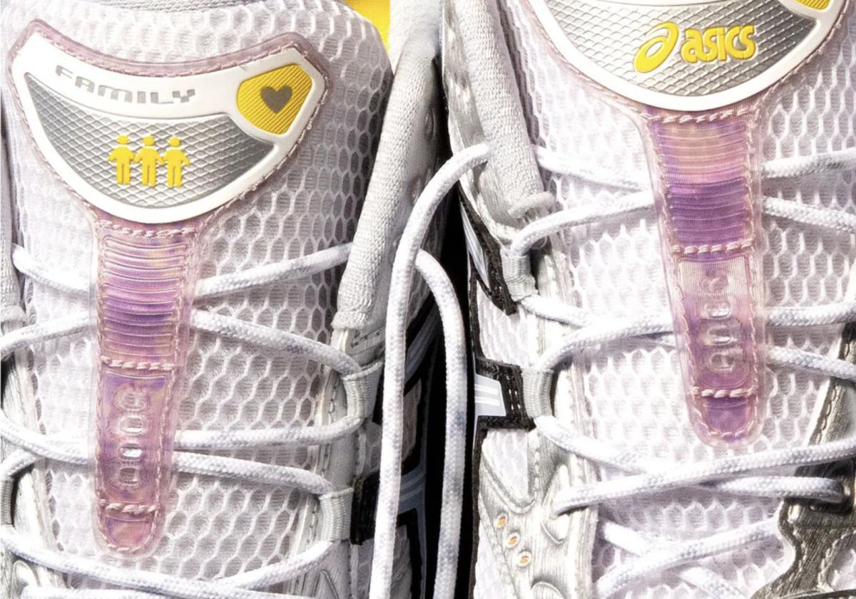 Stefon Diggs dévoile son ASICS GEL-Nimbus 10.1 "From Me To You" Stefon Diggs dévoile son ASICS GEL-Nimbus 10.1 "From Me To You"