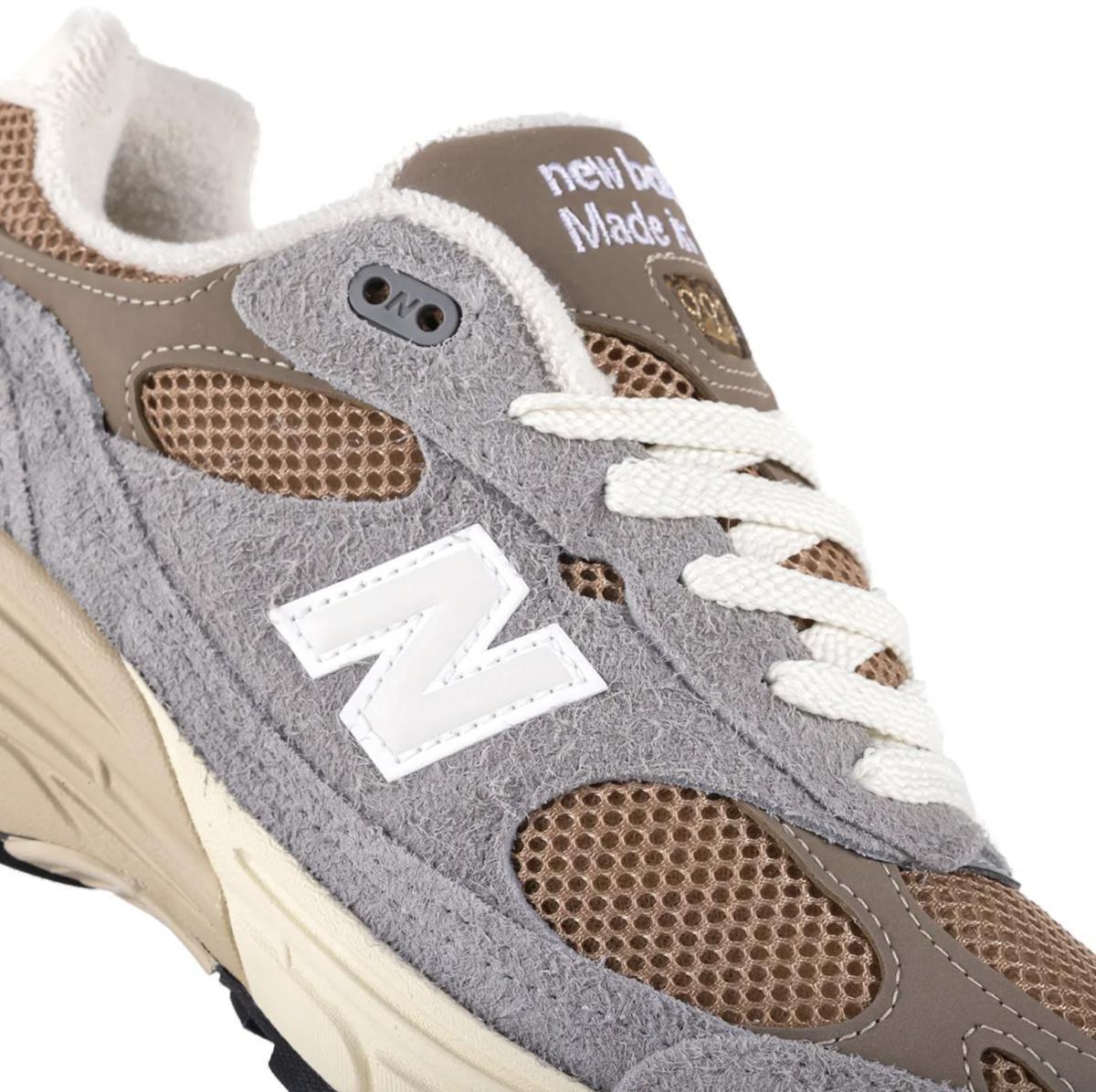 Le daim poilu enveloppe la New Balance 993 Made In USA Le daim poilu enveloppe la New Balance 993 Made In USA