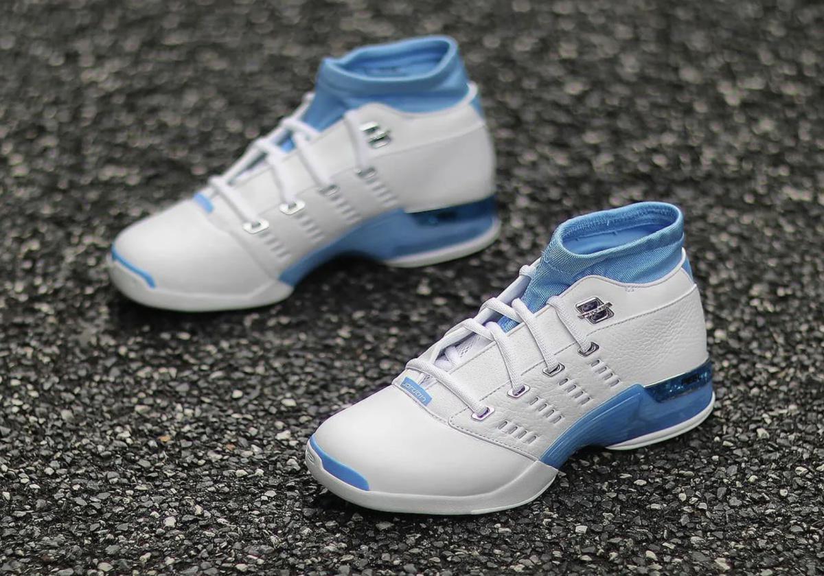 L'Air Jordan 17 Low « UNC » revient le 28 août pour 300 $. L'Air Jordan 17 Low « UNC » revient le 28 août pour 300 $.
