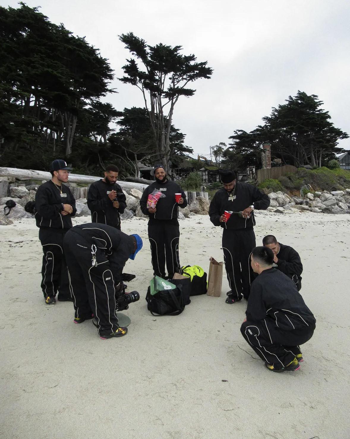 Bricks & Wood dévoile sa prochaine New Balance 1906U ultra-vibrante Bricks & Wood dévoile sa prochaine New Balance 1906U ultra-vibrante