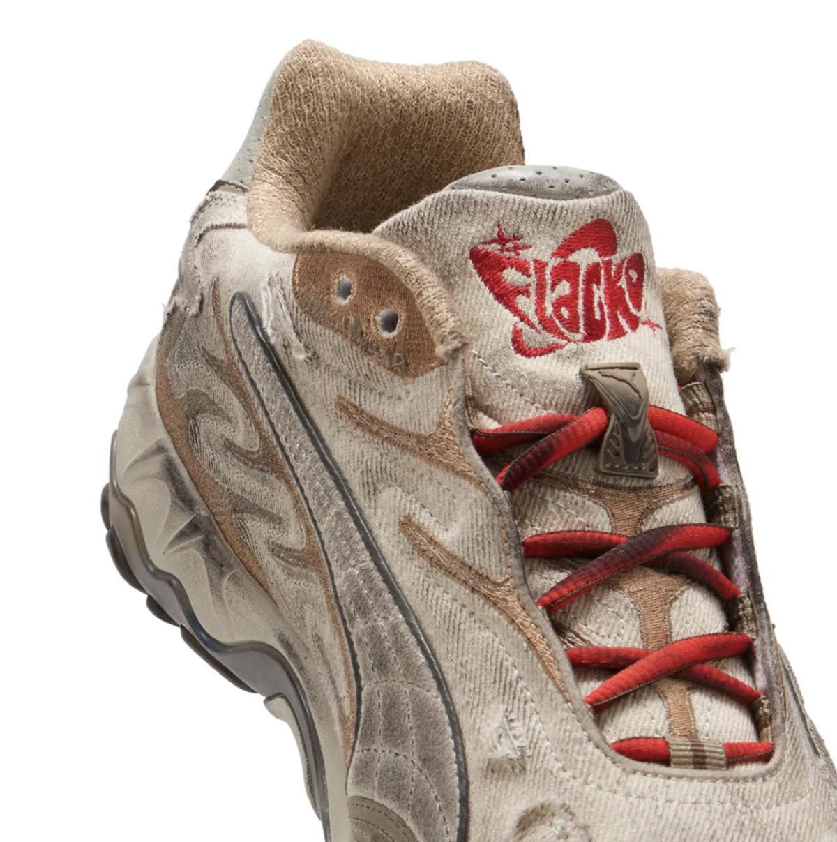 Le PUMA Inhale d'ASAP Rocky s'habille d'une couleur sombre et sale Le PUMA Inhale d'ASAP Rocky s'habille d'une couleur sombre et sale