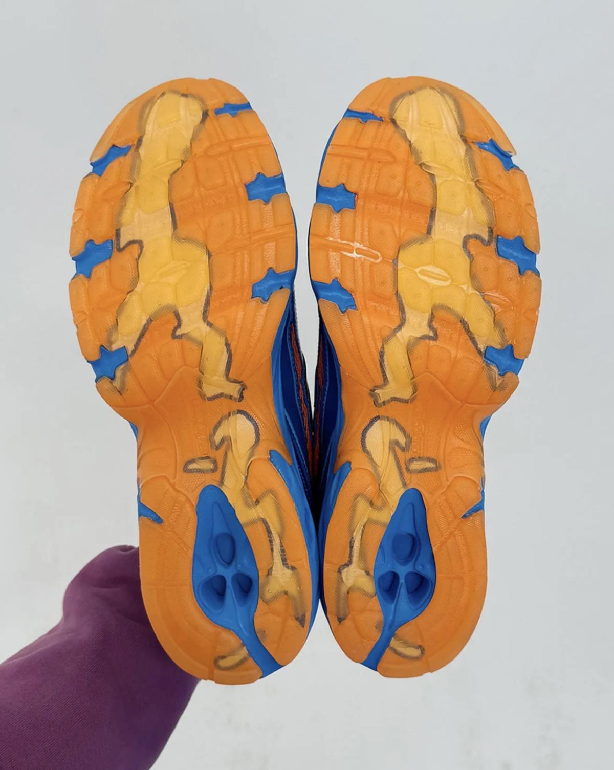 Premier regard sur la collaboration New Balance 740v2 « Benson Tech » d'Aminé Premier regard sur la collaboration New Balance 740v2 « Benson Tech » d'Aminé