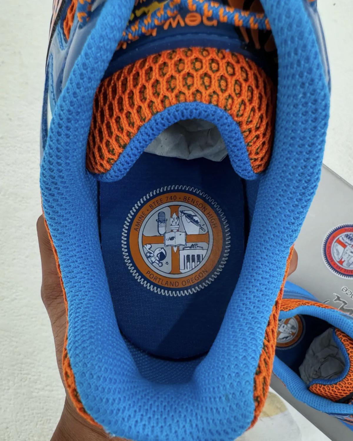 Premier regard sur la collaboration New Balance 740v2 « Benson Tech » d'Aminé Premier regard sur la collaboration New Balance 740v2 « Benson Tech » d'Aminé