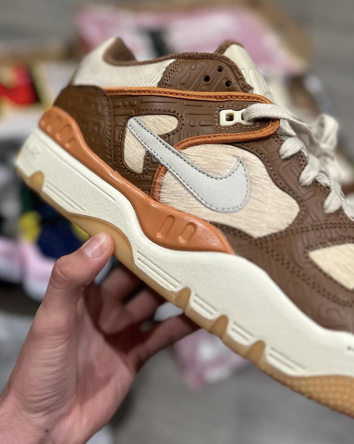 NIGO x Nike Air Force 3 dévoilé dans un troisième coloris prêt pour l'automne NIGO x Nike Air Force 3 dévoilé dans un troisième coloris prêt pour l'automne