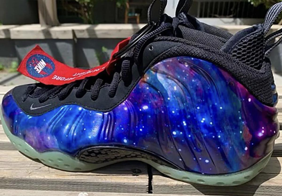 Zoom sur les Nike Galaxy Foamposites qui sortiront en février 2025 Zoom sur les Nike Galaxy Foamposites qui sortiront en février 2025
