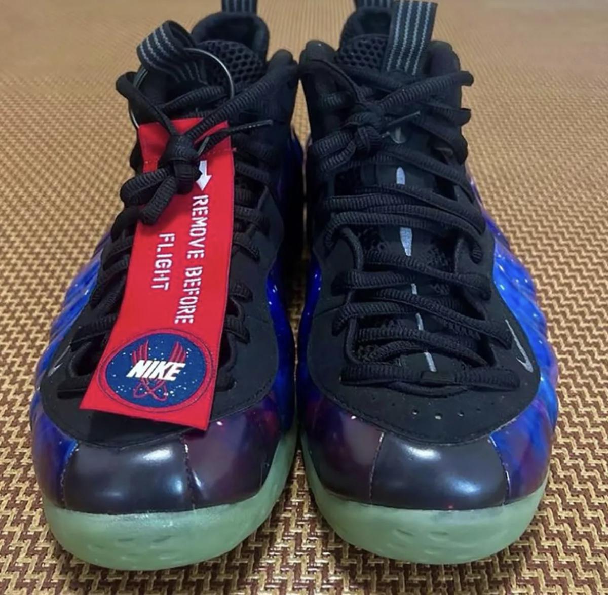 Zoom sur les Nike Galaxy Foamposites qui sortiront en février 2025 Zoom sur les Nike Galaxy Foamposites qui sortiront en février 2025