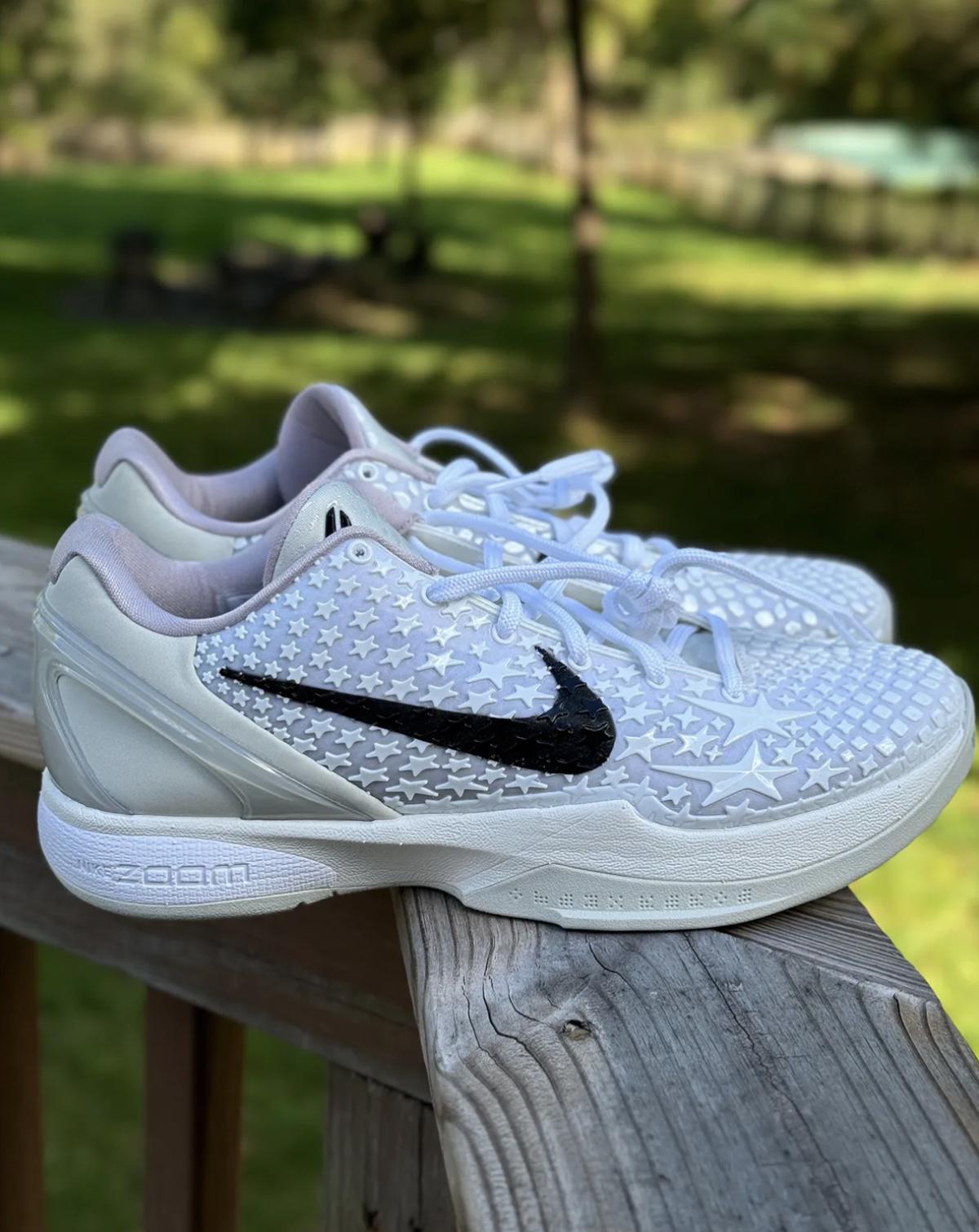 La Nike Kobe 6 Protro « All-Star 2.0 » ajoute un motif étoilé La Nike Kobe 6 Protro « All-Star 2.0 » ajoute un motif étoilé