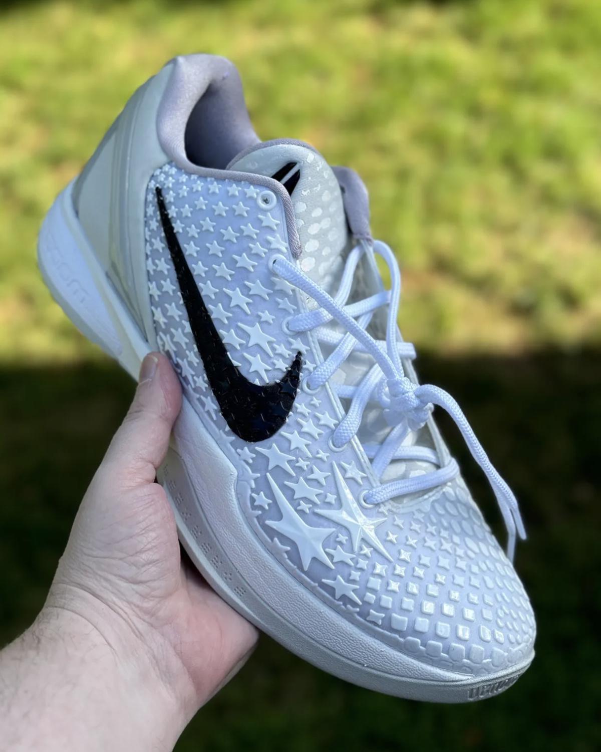 La Nike Kobe 6 Protro « All-Star 2.0 » ajoute un motif étoilé La Nike Kobe 6 Protro « All-Star 2.0 » ajoute un motif étoilé