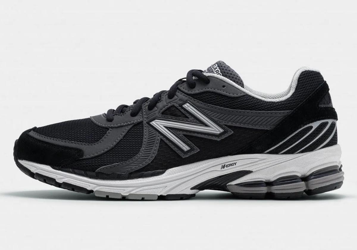 La COMME des GARÇONS x New Balance 860v2 sort le 18 octobre La COMME des GARÇONS x New Balance 860v2 sort le 18 octobre