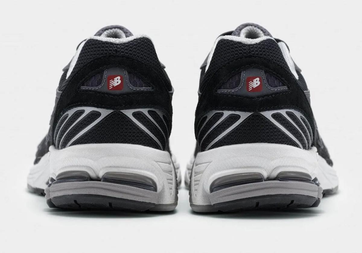 La COMME des GARÇONS x New Balance 860v2 sort le 18 octobre La COMME des GARÇONS x New Balance 860v2 sort le 18 octobre