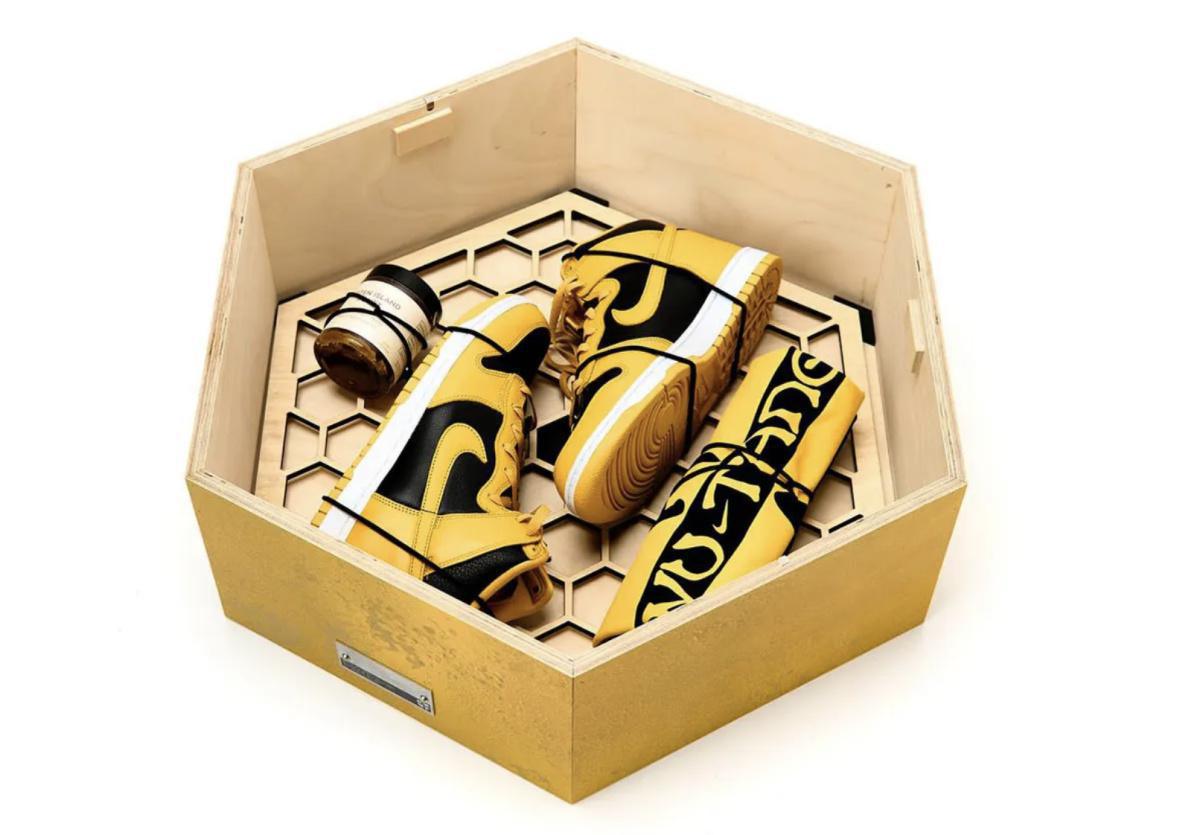 Wu-Tang Clan dévoile une boîte à chaussures édition spéciale pour la prochaine Nike Dunk High Wu-Tang Clan dévoile une boîte à chaussures édition spéciale pour la prochaine Nike Dunk High