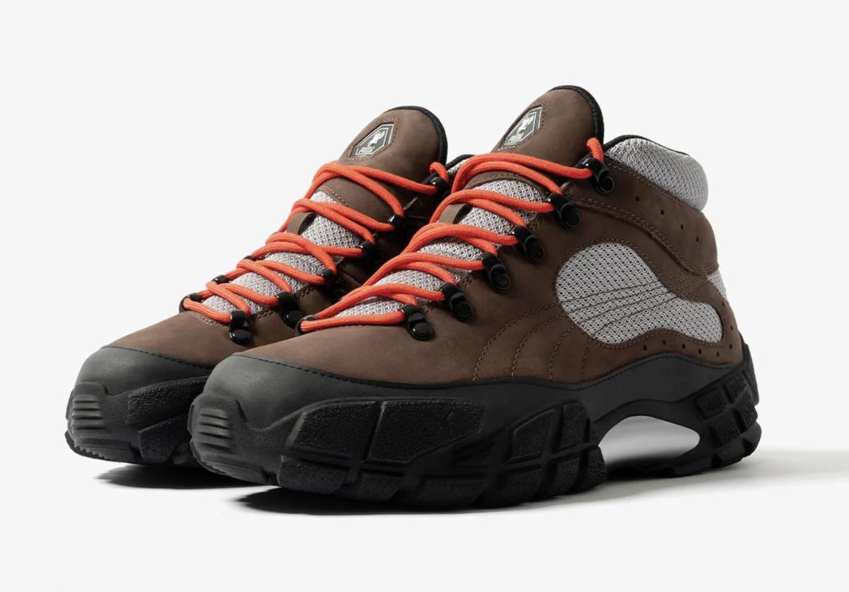 Skepta part en randonnée avec le Skope Forever Mid de PUMA Skepta part en randonnée avec le Skope Forever Mid de PUMA