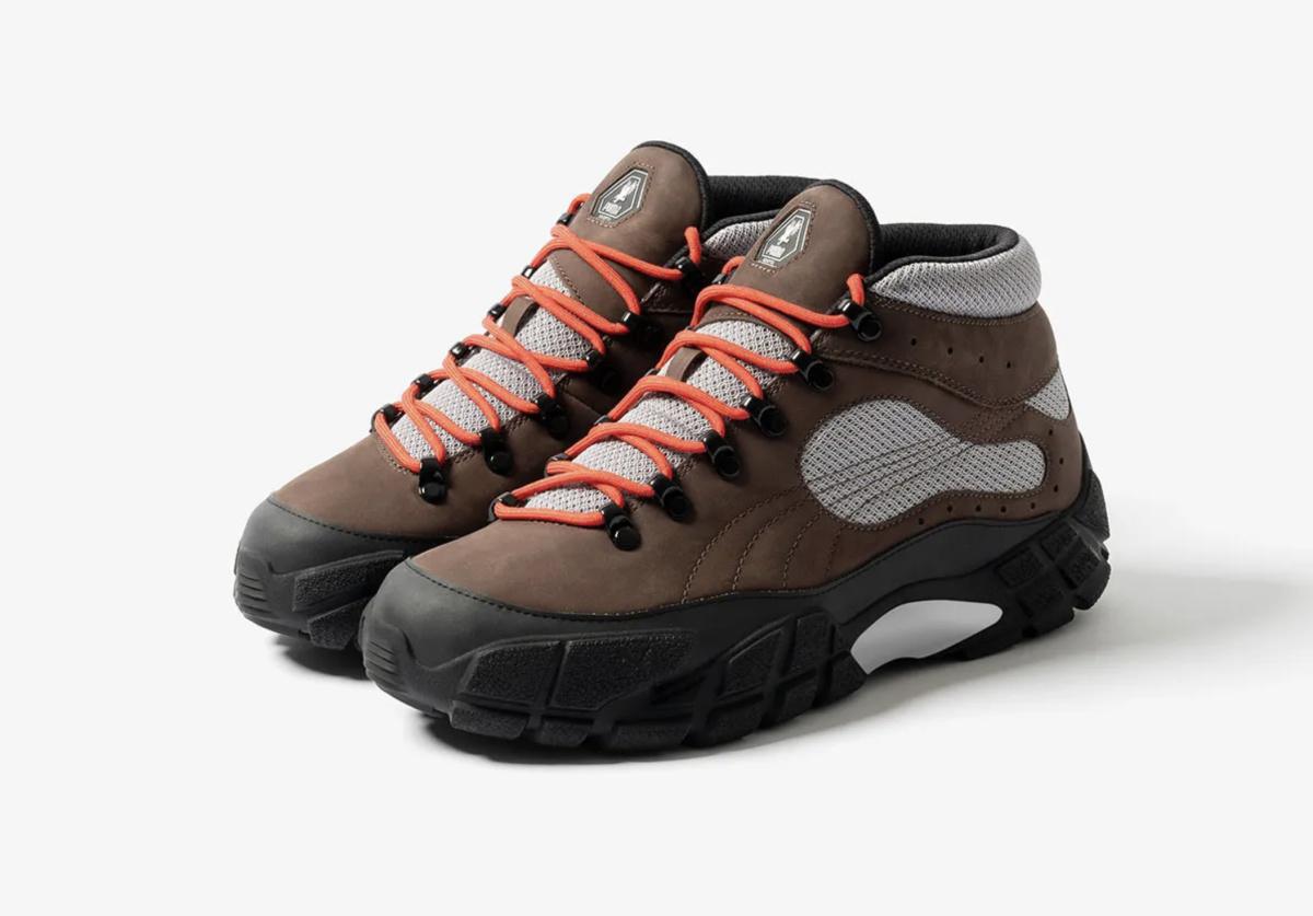 Skepta part en randonnée avec le Skope Forever Mid de PUMA Skepta part en randonnée avec le Skope Forever Mid de PUMA