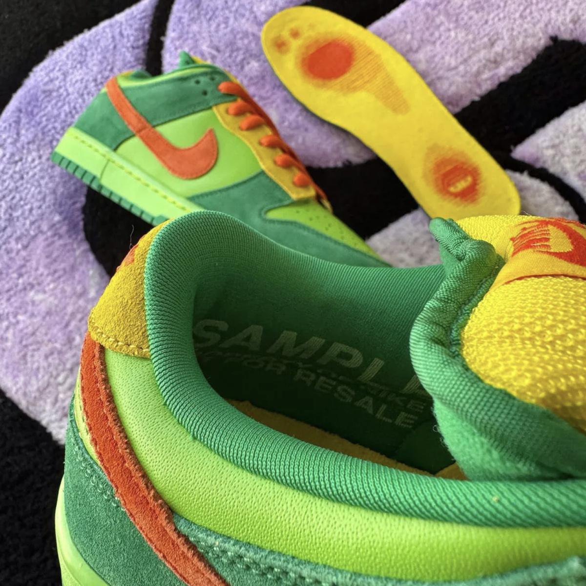 Nike SB Dunk Low « OFF ! » Échantillon de surfaces de spray anti-insectes Nike SB Dunk Low « OFF ! » Échantillon de surfaces de spray anti-insectes