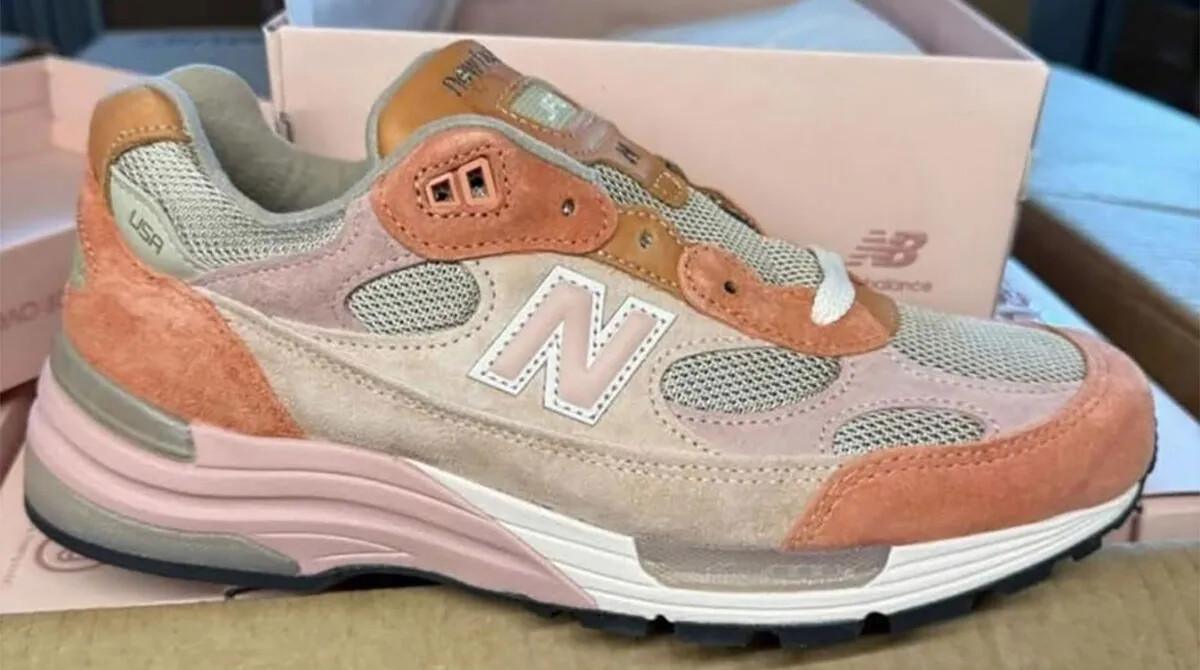 Premier regard sur la Joe Freshgoods x New Balance 992 « Aged Well » Premier regard sur la Joe Freshgoods x New Balance 992 « Aged Well »